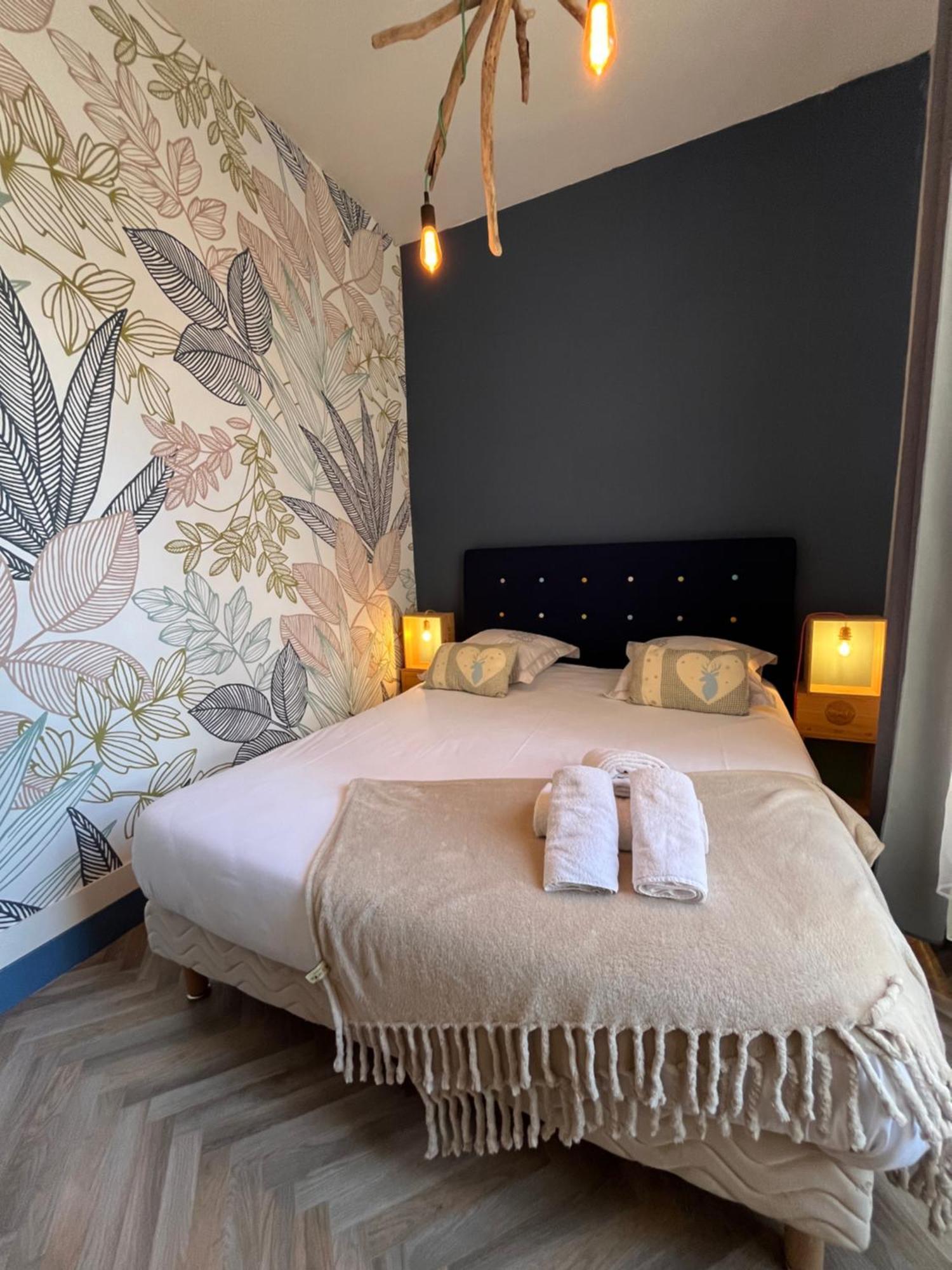 Cote Chateau - Grand Appartement Au Coeur De בלואה מראה חיצוני תמונה