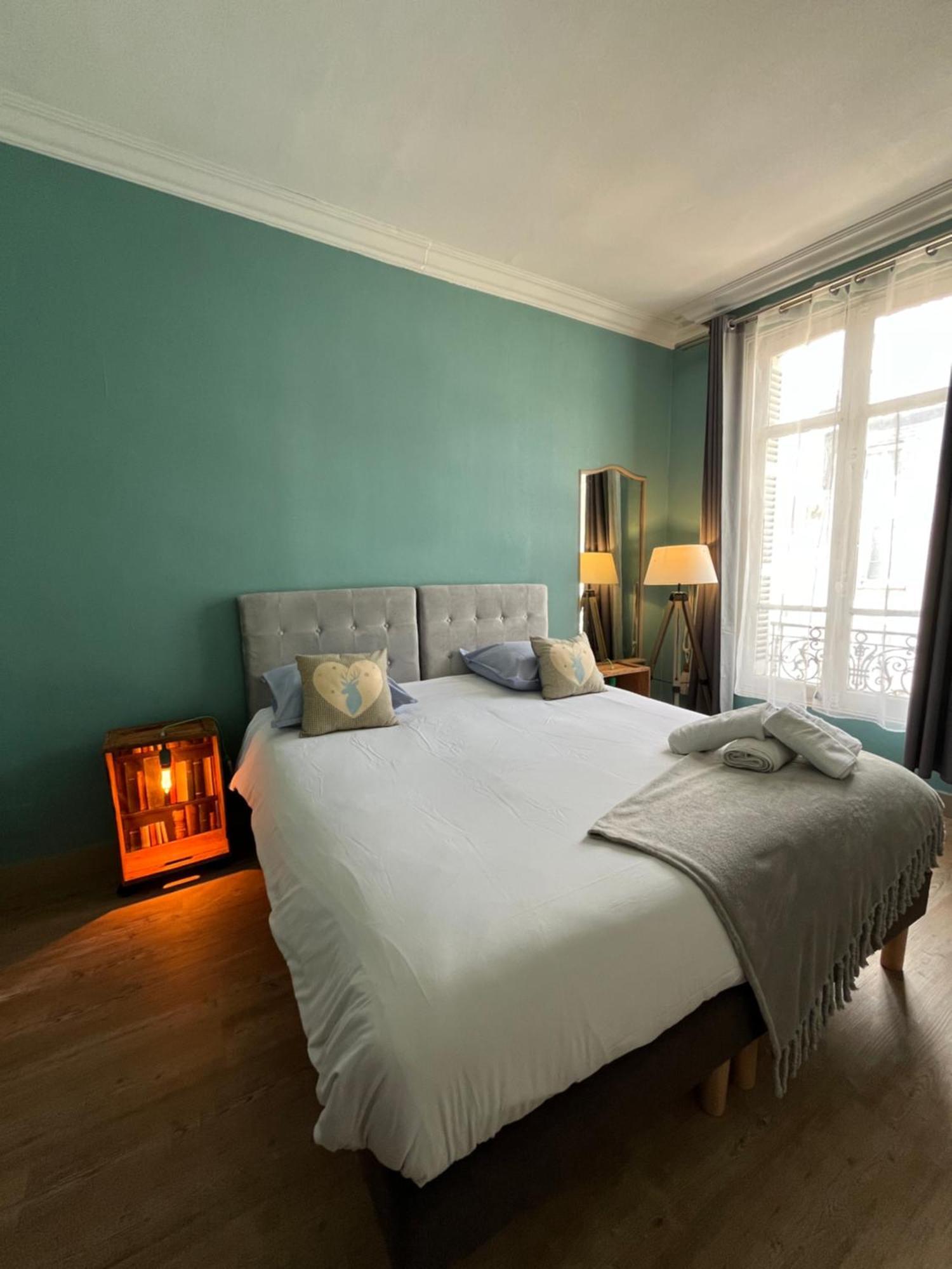 Cote Chateau - Grand Appartement Au Coeur De בלואה מראה חיצוני תמונה